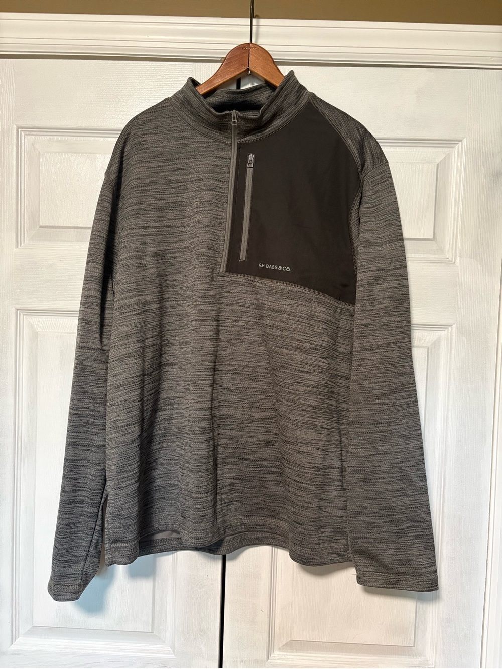 G.H. Bass & Co. 1/4 Zip Fleece Pullover XL Gray Textured Tech Sweater